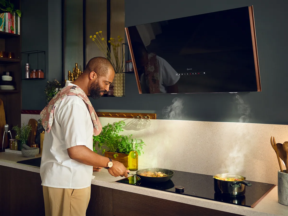 LED Light 90cm cooker hood for Better Visibility