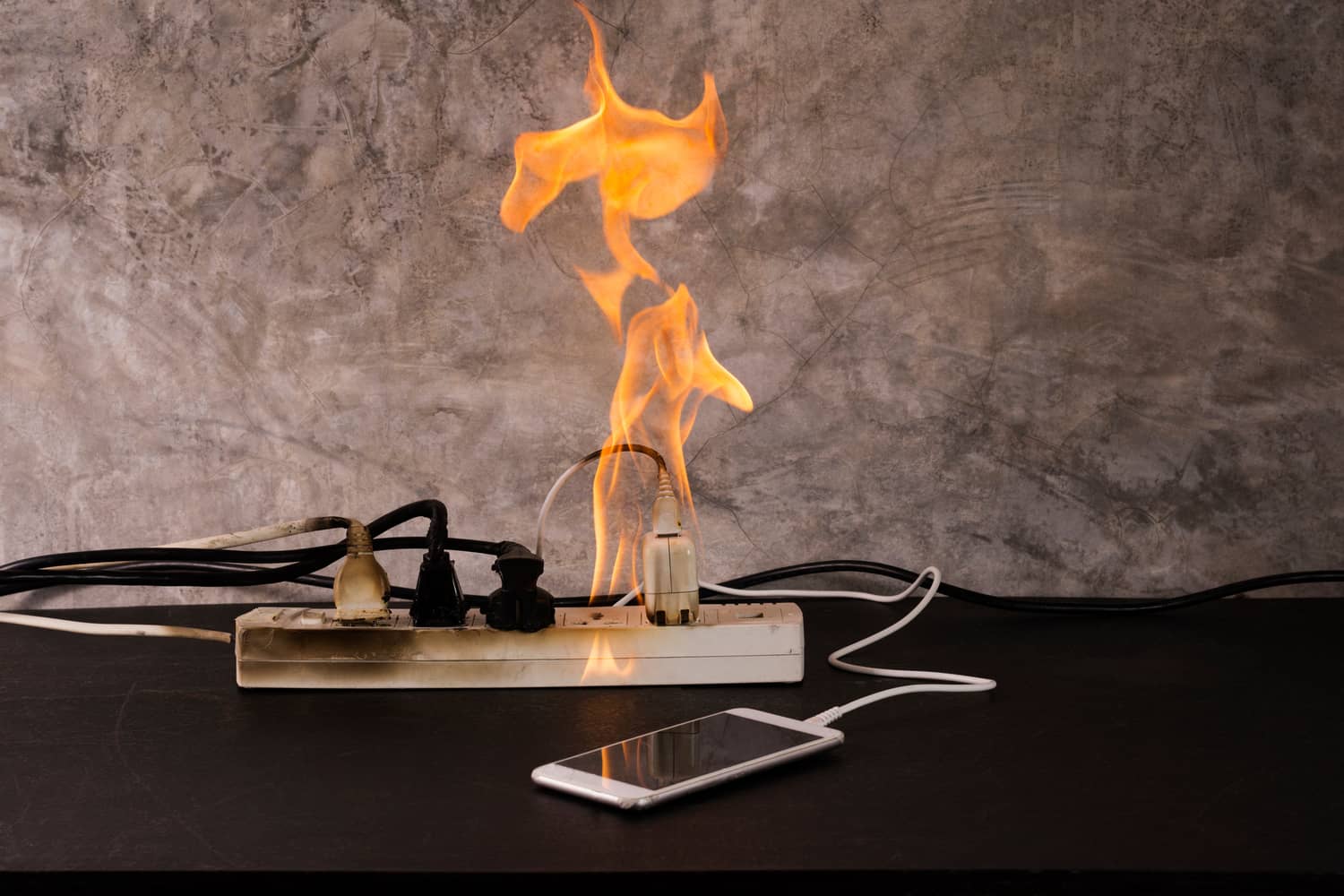 What does an electrical fire smell like and How to Identify Dangerous Warning Signs